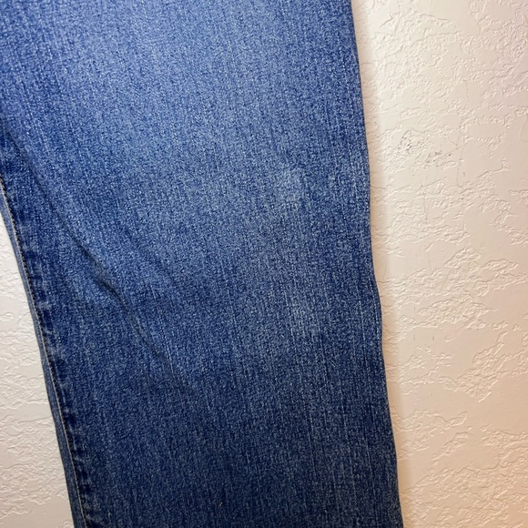 jlo - Picture 6 of 6